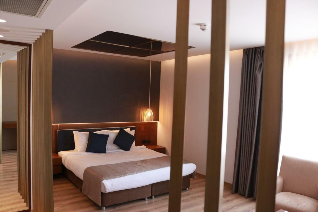 Nova Plaza Crystal Hotel & Spa Istanbul Ngoại thất bức ảnh